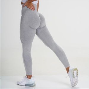 NVGTN leggings in Gray